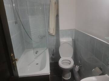 Фото номера Двухместный номер с 1 кроватью Отели типа «постель и завтрак» Casa David г. Рэдэуци 10