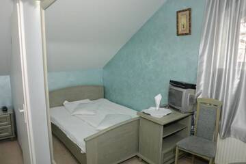 Фото номера Одноместный номер Отель Hotel Intim г. Рэдэуци 9
